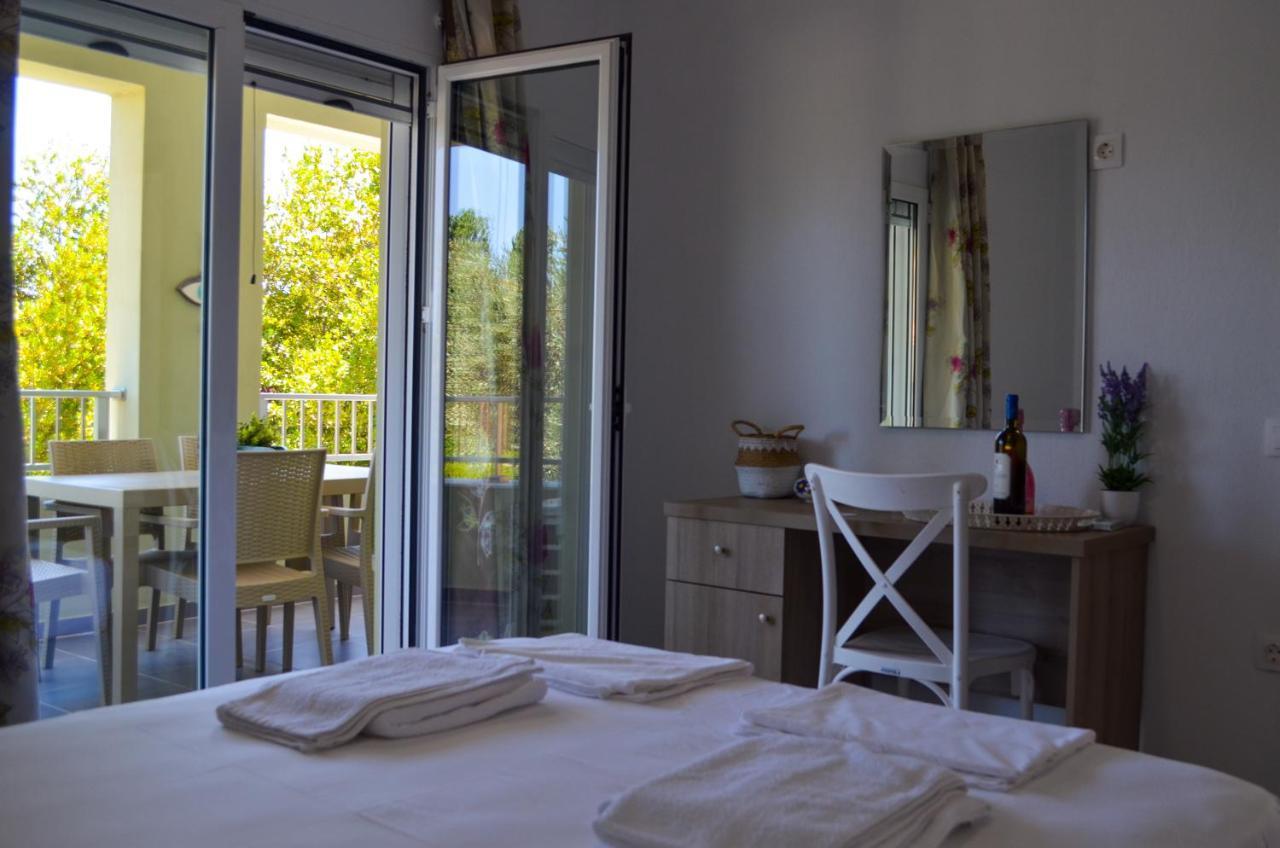Villa Bloom Achladies  Exteriör bild